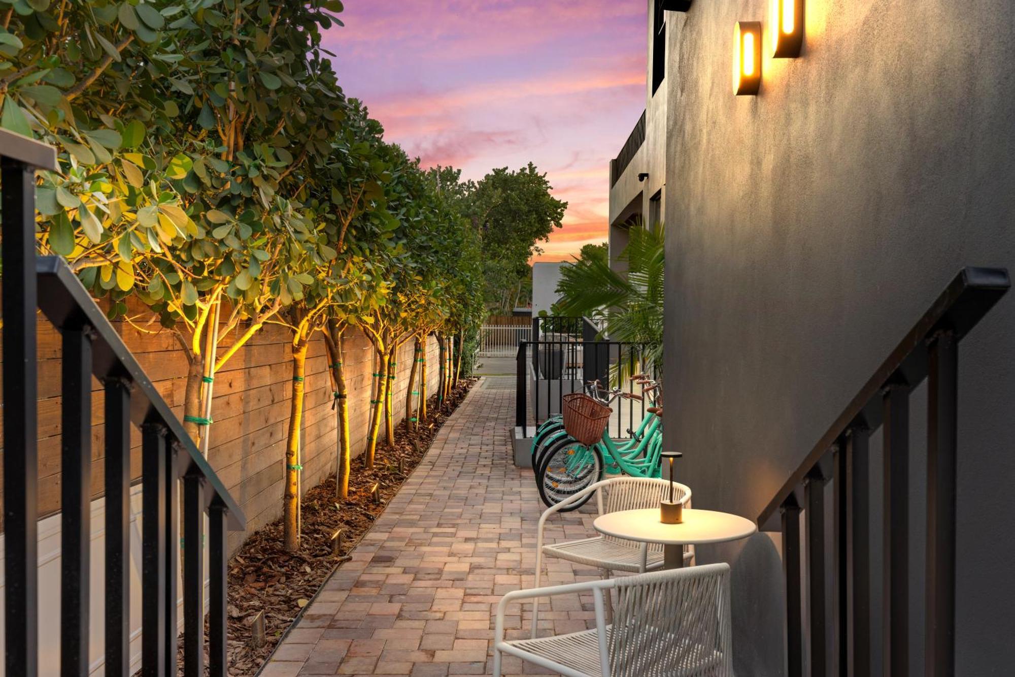 The Rover Miami Ngoại thất bức ảnh
